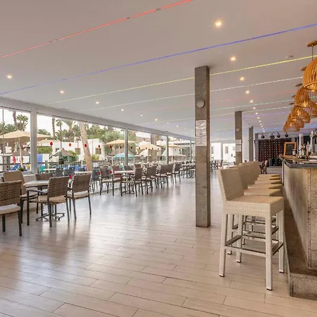 Ona Brisas Apartahotel