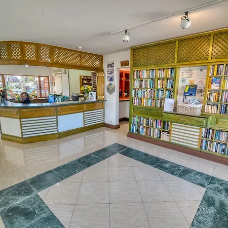 Ona Brisas アパートホテル